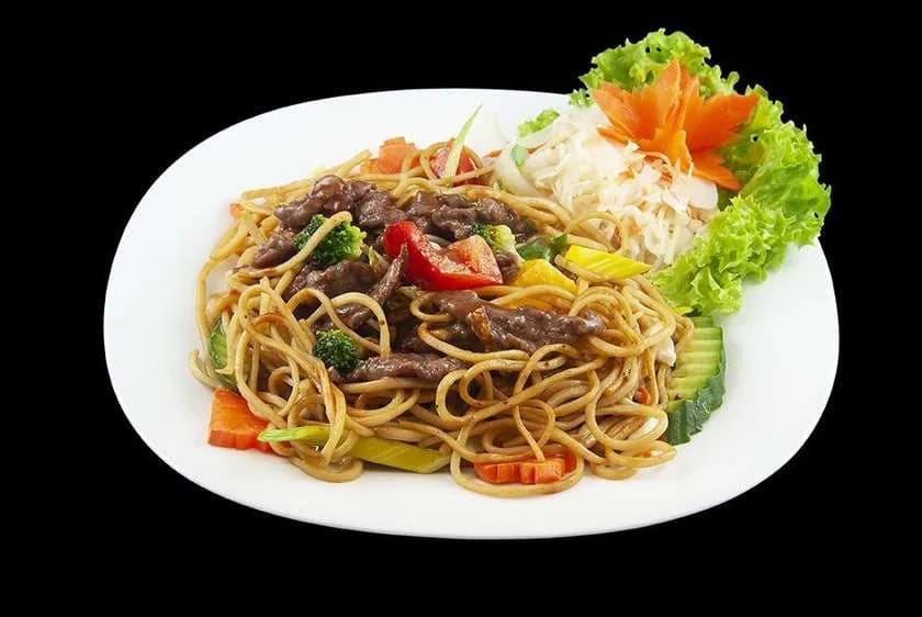 47 Fried noodle with beef
