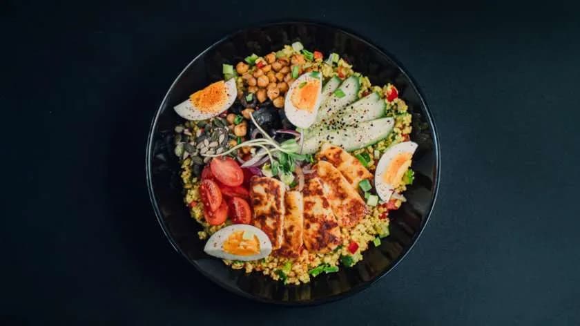 Grillowane Halloumi z Tabbouleh 🌿