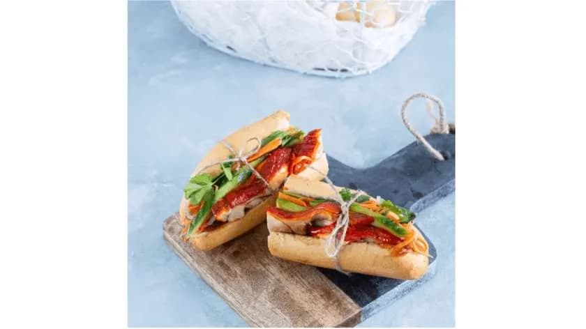 Kanapka z wieprzowiną Char Siu