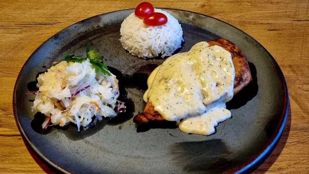 Grilled Chicken in Basil Sauce