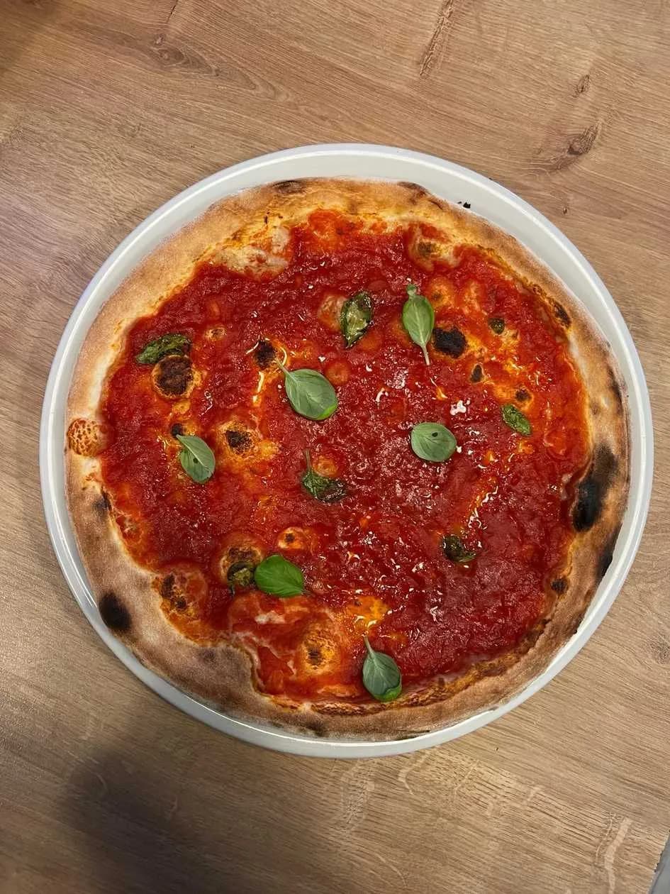 Pizza Marinara