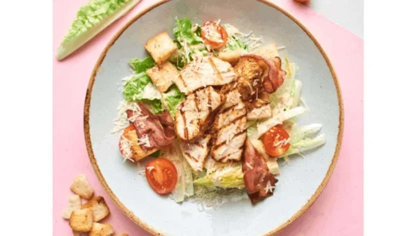 Cezar salad kurczak