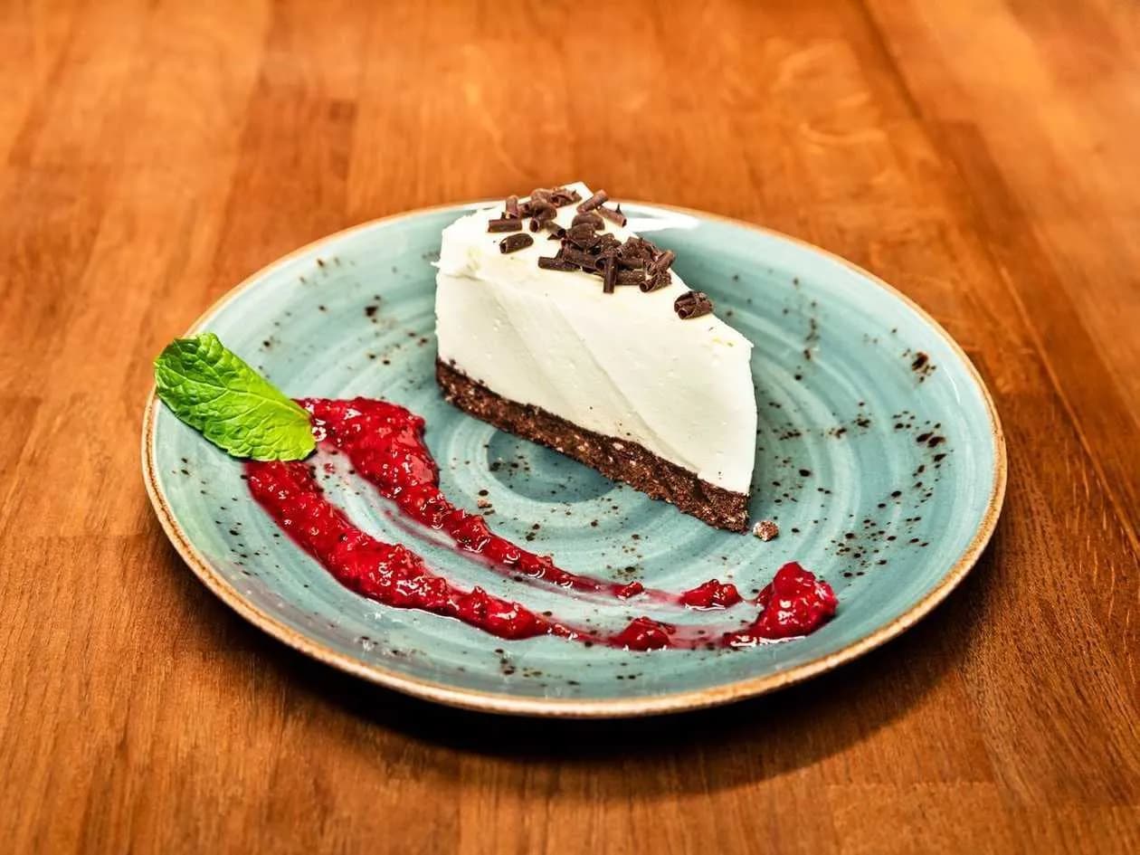 Cheesecake with Raspberry Sauce