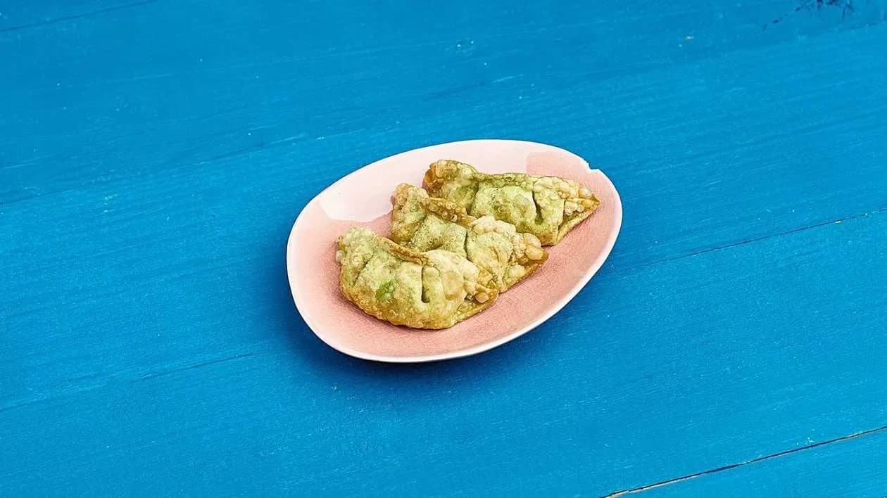 Zestaw 6 sztuk pierożków gyoza smażonych