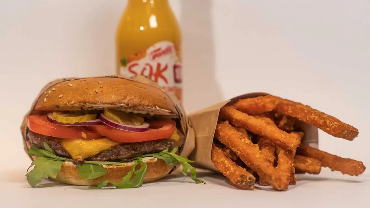 ZESTAW Burger BATATY SOK Pomarańczowy