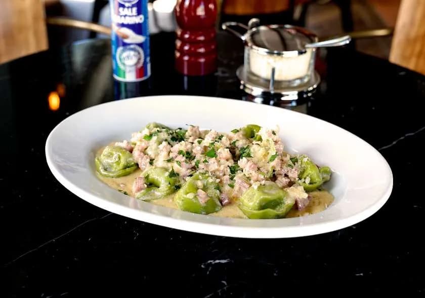 TORTELLONI PROSCIUTTO E PANNA - dostawa