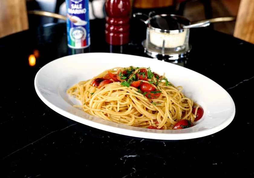 SPAGHETTI AGLIO E OLIO - dostawa