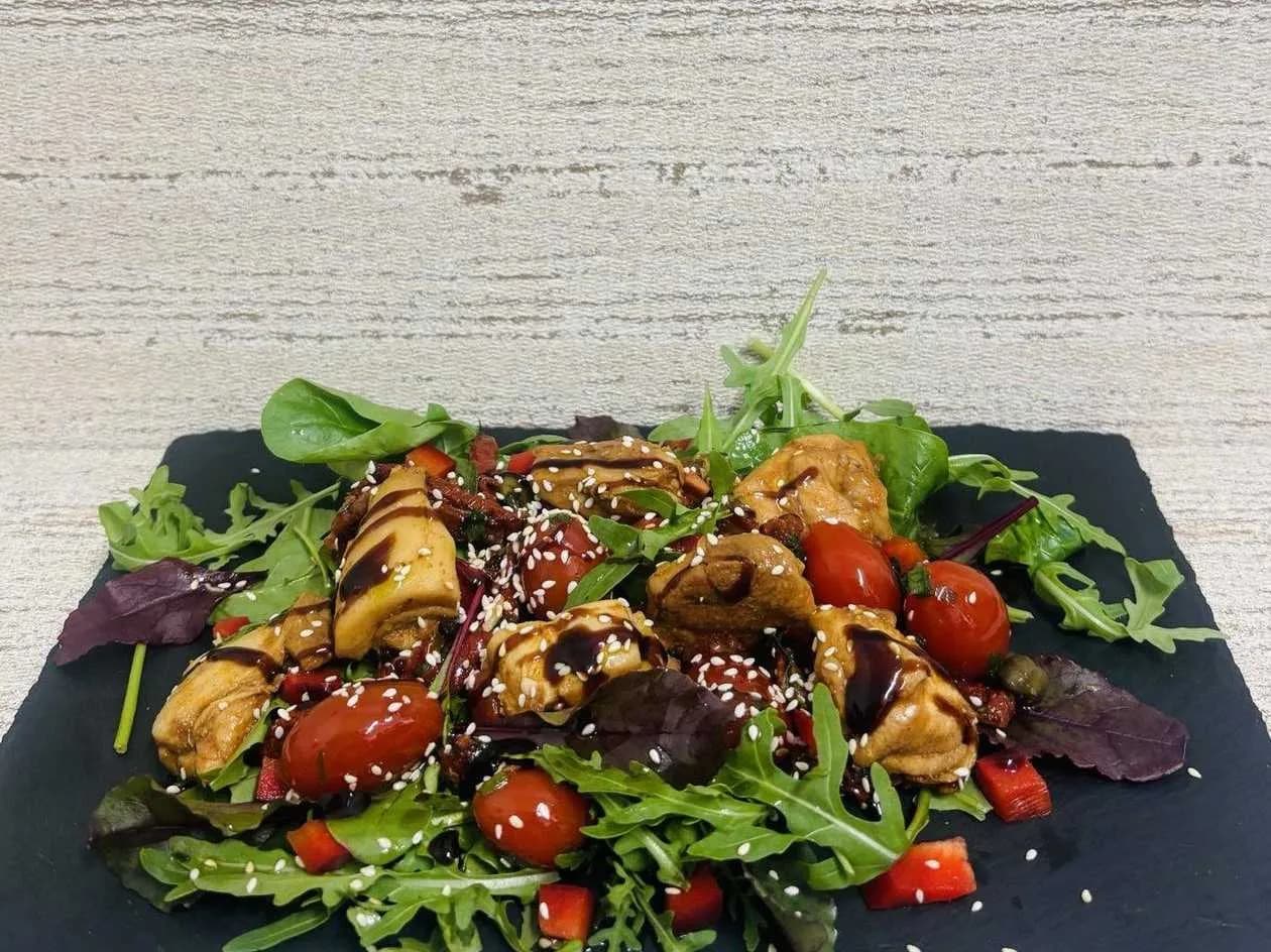 Sałata z kurczakiem