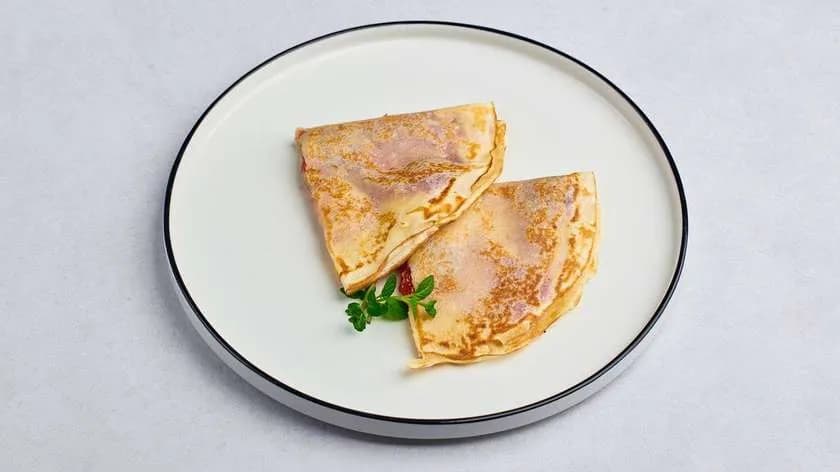 Zestaw 3b. Naleśniki z konfiturą truskawkową (2 szt.)