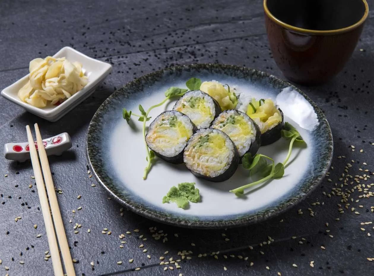 Futomaki Pieczone Halibut w Tempurze (6 sztuk)