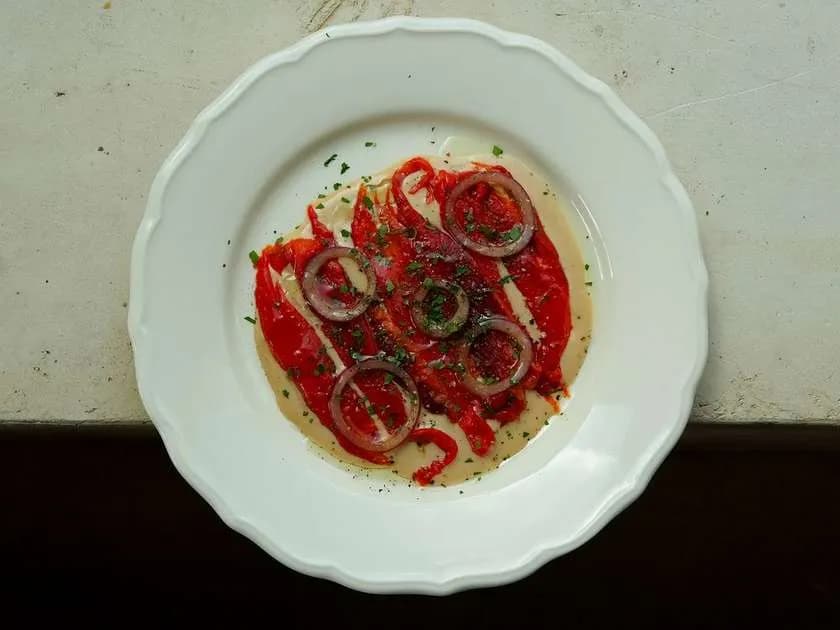 Pieczona papryka z sosem tonato