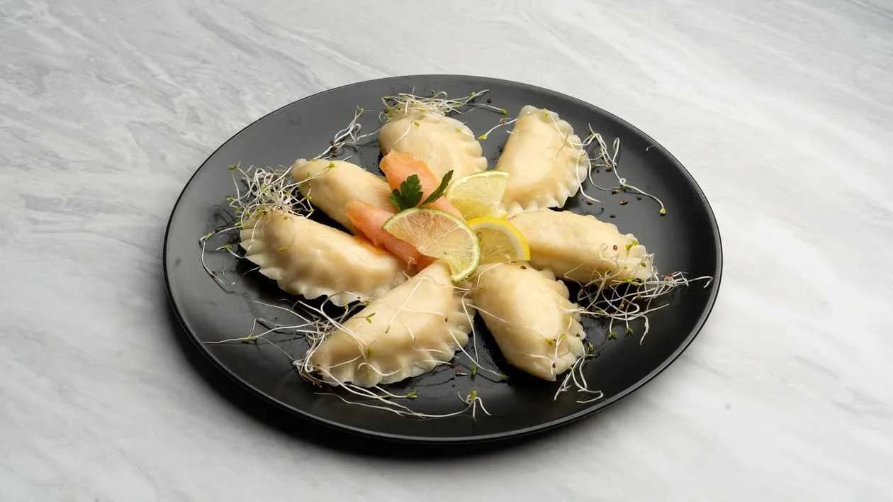 DUMPLINGS WITH SALMON