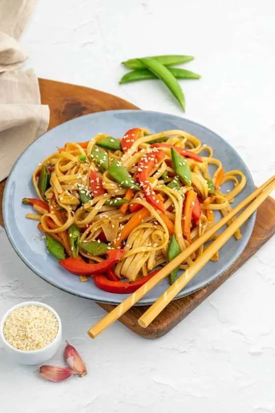 Chicken Chow Mein Noodles