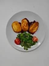 Grillowany ser górski z żurawiną