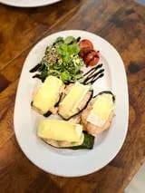 Cukinia z wędzonym łososiem pod serową chmurką