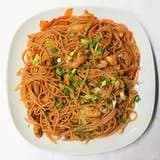 Chicken Chow Mein Lagodny