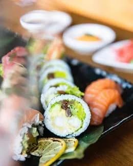 Futomaki z krewetką w tempurze