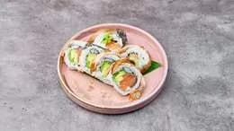 California maki łosoś, awokado w wegorzu