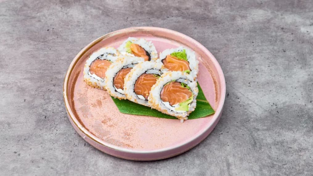 California maki łosoś i serek