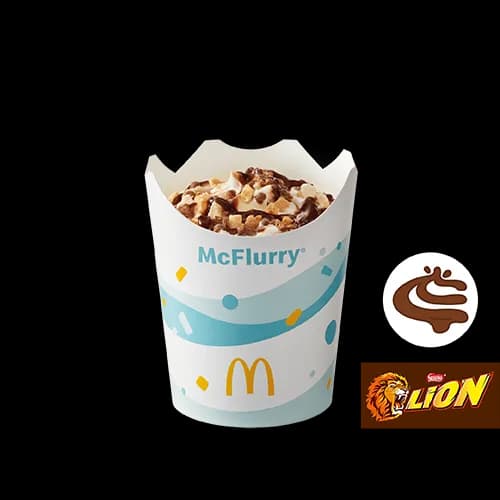 McFlurry® o smaku waniliowym Lion® z polewą o smaku czekoladowym