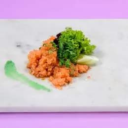 Tatar Sake łosoś 150 gr