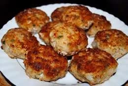 Kotlet mielony z cebulą