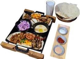 Nr 12- Zestaw Fenicja Mięsna (Danie + Ayran)