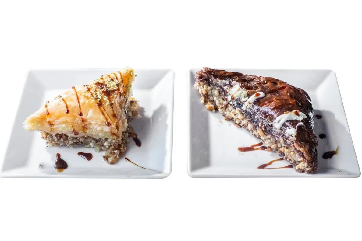 Nr 99- Baklawa Orzechowa + Baklawa Czekoladowa