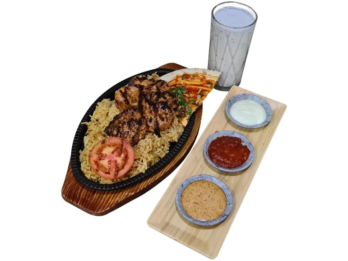 Nr 13- Zestaw Kabse Chicken (Danie + Ayran)