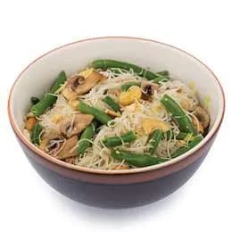 Makaron Ryżowy z Warzywami i Orzechami Indyjskimi (150g, 300g)