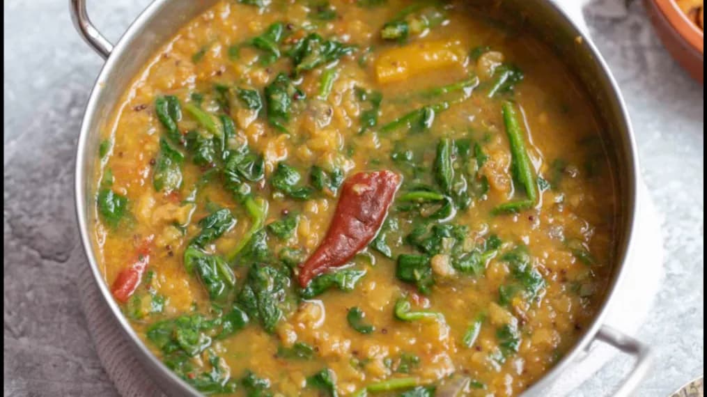 Dal palak (vegan)