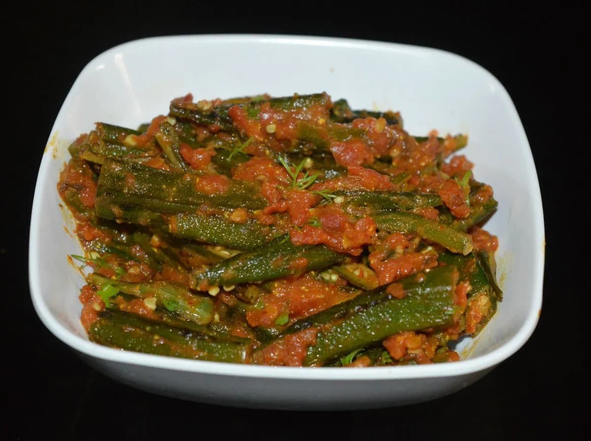 Okra masala (vegan)