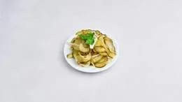 Surówka z ogórka kiszonego