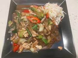 Makaron sojowy z kurczakiem