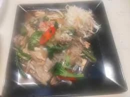 Makaron ryżowy z krewetkami