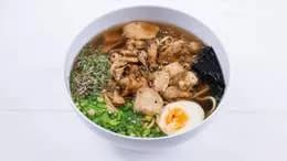Shoyu ramen Z kurczakiem