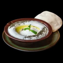 44- Przystawka Labne + pita