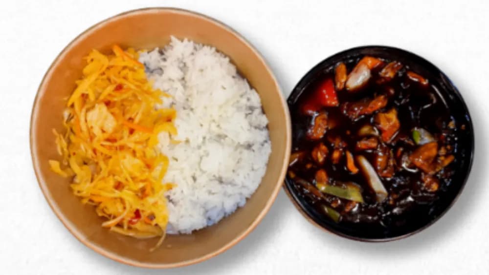 Warzywa po Tasjku + ryz+surowka