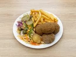 Falafel na talerzu