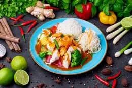 Kurczak z warzywami w sosie słodko-kwaśnym