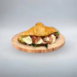 Croissant z szynką parmeńską