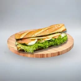 Bagietka z łososiem cezar