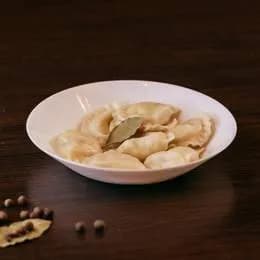 Pierogi z ziemniakami, boczkiem i cebulą 9 szt/360g