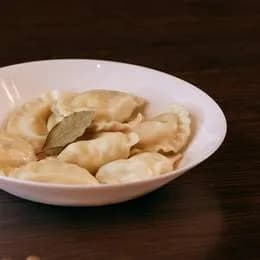 Pierogi z wiśnią 9 szt/360g