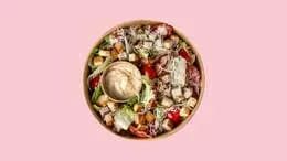 Sałatka Cezar z kurczakiem