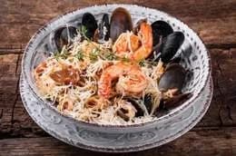 Spagetti z owocami morza 320g