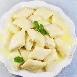 Leniwe z masłem i cynamonem