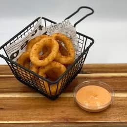 Krążki cebulowe & sos