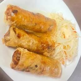 Sajgonki tradycyjne 3 szt. z surówką