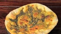 Manakish z za'atarem